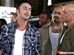 Блондинки, Минет, Сперма на лице, Лизание, Натуральные сиськи, Вечеринка, Киски, Сиськи