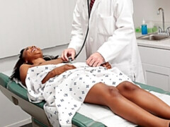 Cul, Noire, Sucer une bite, Brunette brune, Médecin, En levrette, Branlette thaïlandaise, Adolescente