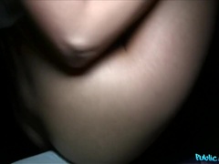 Leie, Betrug, Paar, Spermaladung, Aufs gesicht abspritzen, Handjob, Pov, Öffentlich