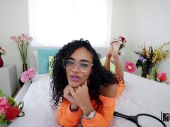 Минет, Колледж, Глубокая глотка, Очки, Секс без цензуры, Латиноамериканки, Молоденькие