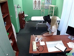 フェラチオ, 医者, バック, 指いじり, 手コキする, なめる, オフィス, のぞき