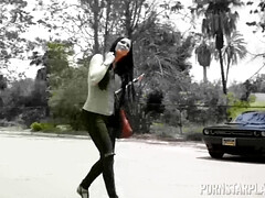 Hot Jasmine Jae Teases Man To Fuck Her