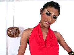 イく瞬間, シゴき, パンティ, シーメール, ストッキング, タトゥー, ティーン, タイ