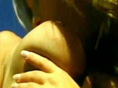 Blond, Lesbisch, Speelgoed