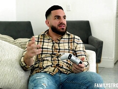 Grote mammen, Bruinharig, Sperma shot, Lul, Handbeurt, Klein, Tiener, Trio