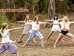 Blonde, Brunette brune, Femelle, Poilue, Naturelle, De plein air, Public, Rousse roux