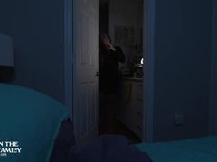 デカチン, エロ熟女, 家族, 淫乱熟女, 母, 剃毛, 息子, タトゥー