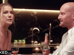 Blasen, Braunhaarige, Kehlenfick, Schwanz, Hundestellung, Küssen, Lecken, Muschi