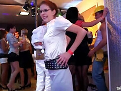 Morena, Grupo, Hd, Interracial, Madres para coger, Fiesta, Medias largas, Tatuaje