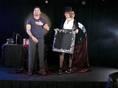 In den arsch, Arschlecken, Schwarz, Braunhaarige, Natürlichen titten, Piercing, Tätowierung, Titten