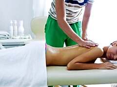 お尻, デカチン, フェラチオ, 茶髪の, マッサージ, 自然山雀, ショートヘア, ガリガリ