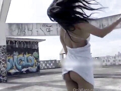 Grote kont, Grote mammen, Bruinharig, Indisch, Ondergoed, Masturbatie, Klein, Speelgoed