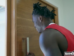 Sperma shot, Lul, Hondjeshouding, Sperma in gezicht, Hardcore, Interraciaal, Latijnse vrouw, Monster