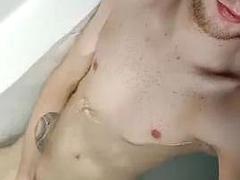 Verga grande, Corridas, Gay, Pajear, Ducha, Solo, Tatuaje, Adolescente