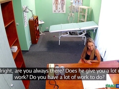 Enthousiasteling, Kont, Blond, Lesbisch, Likken, Masseren, Kantoor, Kut duiken