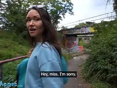 Grosser schwanz, Blasen, Orgasmus, Zierlich, Pov, Öffentlich, Schreiend, Titten