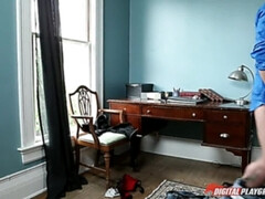 Gros cul, En levrette, Fétiche, Branlette thaïlandaise, Mère que j'aimerais baiser, Bureau, Chatte, Cheveux courts