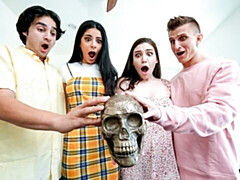 Amateur, Culo grande, Verga grande, Tetas grandes, Mamada, Estilo perrito, Cuadrupleta, Flaco