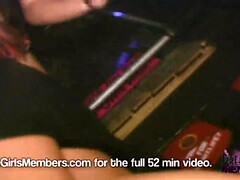 Club, Bailar, Bragas, Coño, Hilo dental, Bajo la falda