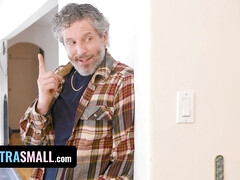 18 ans, Plantureuse, Tir de sperme, Queue, En levrette, Branlette thaïlandaise, Pov, Chatte