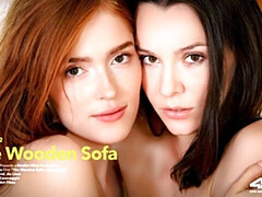 Grosser arsch, Braunhaarige, Fingern, Lesbisch, Lingerie, Rasiert, Entkleiden, Titten