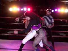 Grote mammen, Brits, Bruinharig, Voeten, Lesbisch, Natuurlijke tieten, Doordringend, Kut duiken