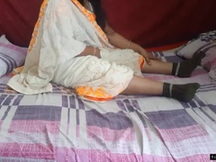 18 jaar, Anaal, Grote kont, Vies praten, Eerste keer, Huisgemaakt, Indisch, Moeder