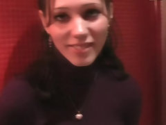 Adorable, Anal, Mamada, Morena, Muñeca, Chupando, Trio, Inodoro