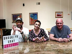 Hinter den kulissen, Blasen, Hundestellung, Latina, Natürlichen titten, Dürr, Jungendliche (18+), Titten