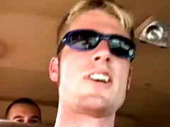 Leie, Blasen, Hochschule, Fetisch, Gruppe, Party, Scherzbold, Jungendliche (18+)