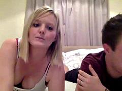 Tussi, Grosse titten, Blondine, Blasen, Britisch, Pummelig, Paar, Masturbation