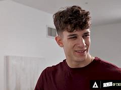 Gros seins, Sucer une bite, Séduite, Adolescente, Nénés