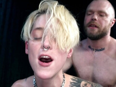 Bondage domination sadisme masochisme, Blonde, Sucer une bite, Hard, Petite femme