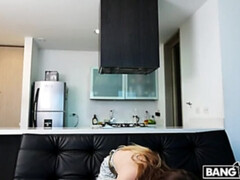 Blonde, Sucer une bite, En levrette, Faciale, Hard, Fille latino, Chevaucher, Nénés