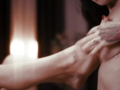 Brunette brune, Fétiche des pieds, Hd, Lesbienne, Léchez, Seins naturels, Chatte
