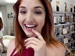 In den arsch, Arsch, Blasen, Hundestellung, Handjob, Rotschopf, Entkleiden, Jungendliche (18+)