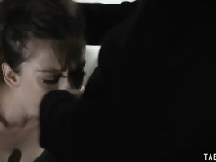 Sucer une bite, En levrette, Double pénétration, Hard, Rugueux, Adolescente, Plan cul à trois, Nénés