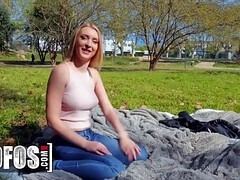 Sucer une bite, Gorge profonde, Queue, En levrette, Hd, Seins naturels, De plein air, Chevaucher