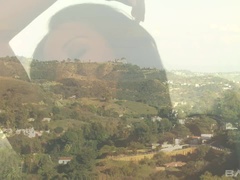 Blonde, Brunette brune, Fille latino, Lesbienne, Masturbation, Piercing, Tatouage