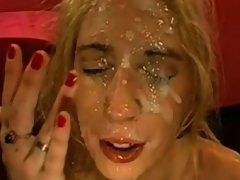 Blondine, Viele männer bespritzen eine frau, Doppelpenetration, Aufs gesicht abspritzen, Deutsch, Gruppe, Hd, Milf