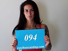 18 jaar, Kont, Grote lul, Bruinharig, Hondjeshouding, Natuurlijke tieten, Mager, Tieten likken