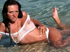 Amateur, Gros seins, Bikini, Brunette brune, Mère que j'aimerais baiser, Nue, Solo, Dénudage