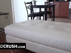 18 jaar, Grote kont, Grote mammen, Badpak, Pijpbeurt, Natuurlijke tieten, Gezichtspunt, Tiener