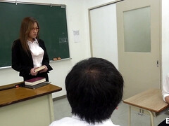 Asiatisch, Arsch, Vollbusig, Aufs gesicht abspritzen, Fussjob, Lecken, Muschi, Lehrer