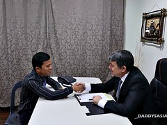 アジア人, デカチン, カップル, 指いじり, ゲイ, ハードコア, 異人種間, オフィス
