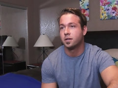 Lieveling, Grote lul, Grote mammen, Pijpbeurt, Sperma shot, Hondjeshouding, Hd, Tatoeage