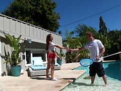 Grosse bite, Gros seins, Hd, Fille latino, De plein air, Petite femme, Piscine, Adolescente