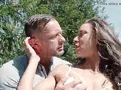 In den arsch, Braunhaarige, Fingern, Im freien, Zierlich, Rasiert, Dürr