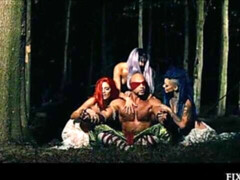 Grosser arsch, Grosser schwanz, Grosse titten, Blasen, Hundestellung, Flotter vierer, Milf