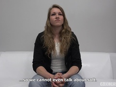 Sucer une bite, Brunette brune, Tchèque